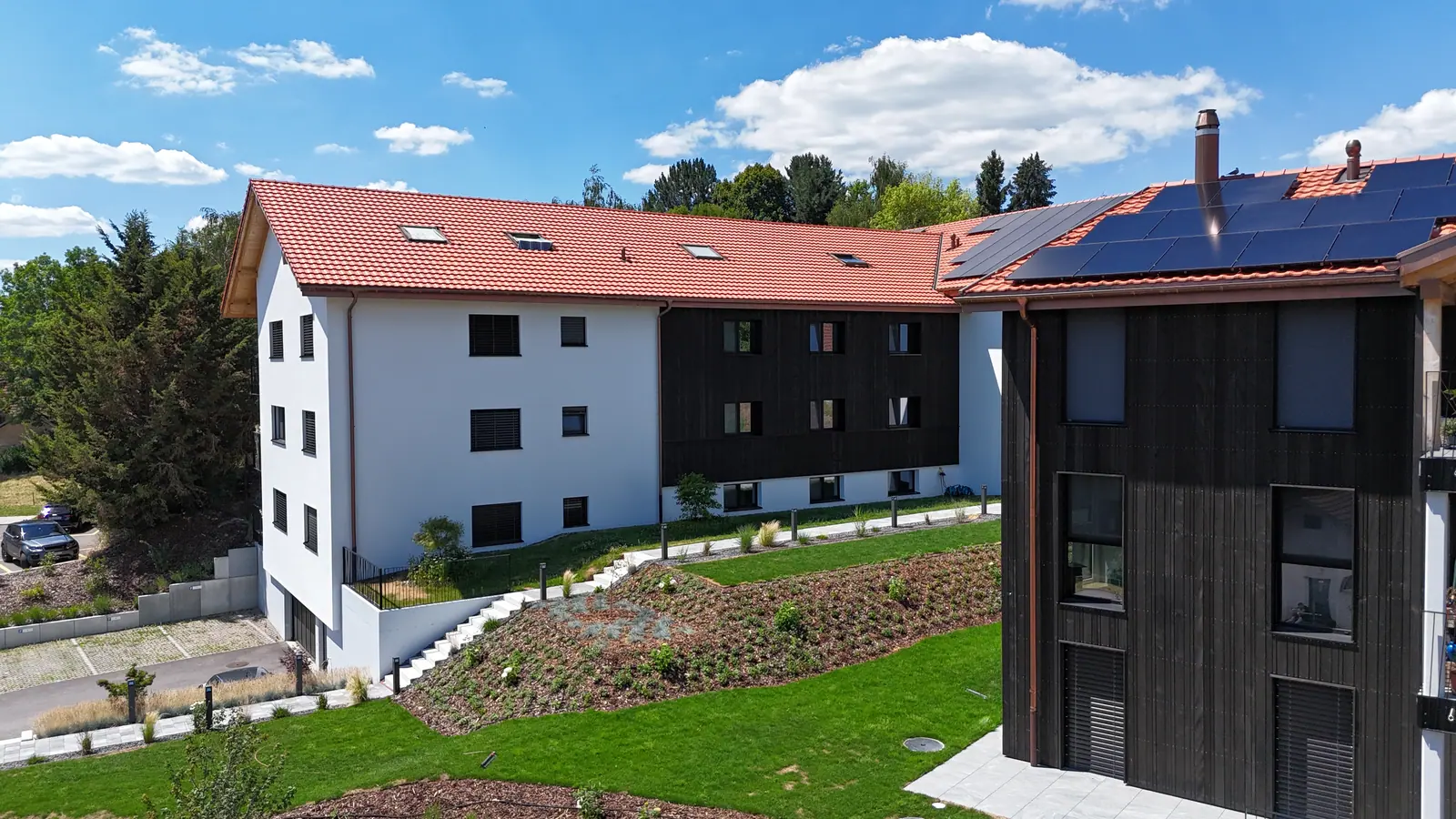 Cour intérieure entre les deux bâtiments